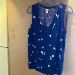 🌺 3/$28 🌺. Old Navy NWT floral design tank top